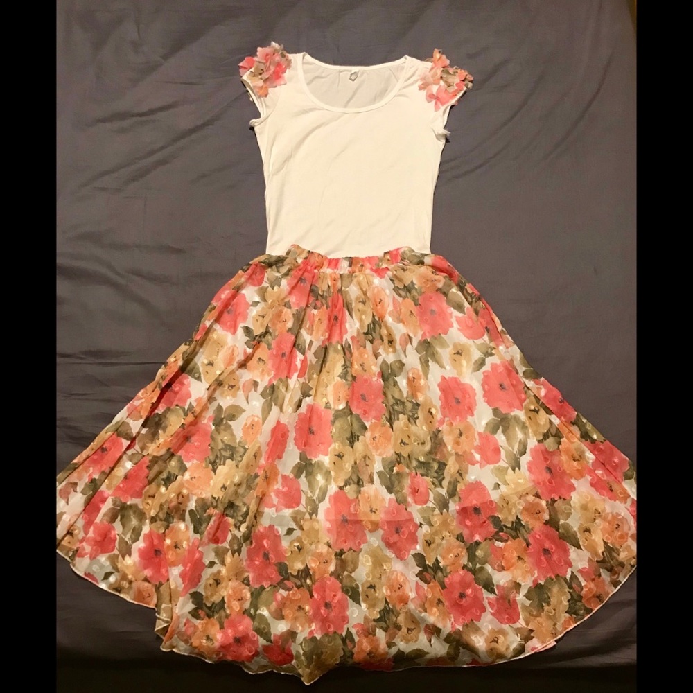 Two piece floral thirst and skirt